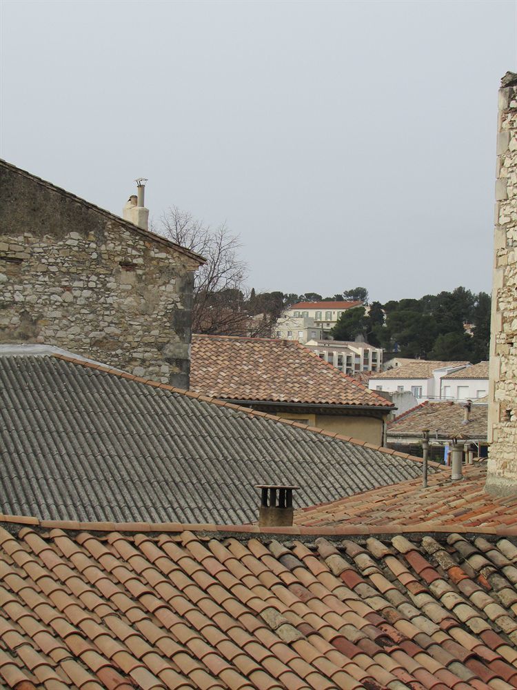 Empire 3* Nimes